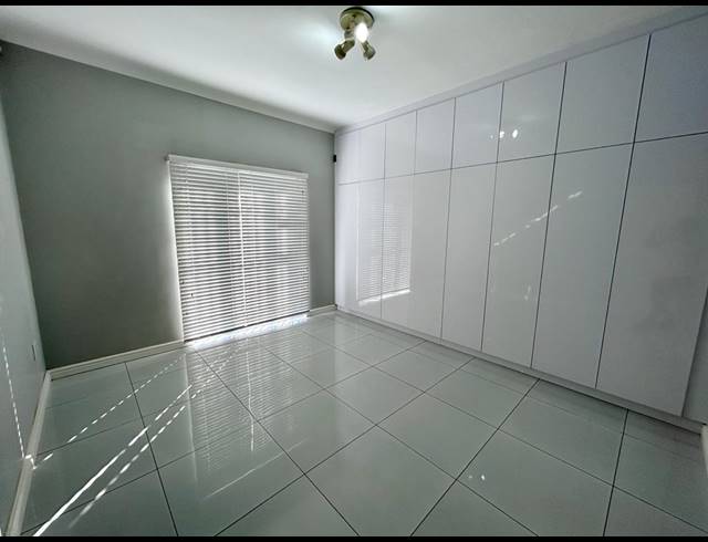 4 BEDROOM HOUSE FOR SALE IN CHURCHILL ESTATE